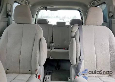 2011 Toyota Sienna Le z USA, uszkodzony, nr VIN 5TDKK3DC2BS099865